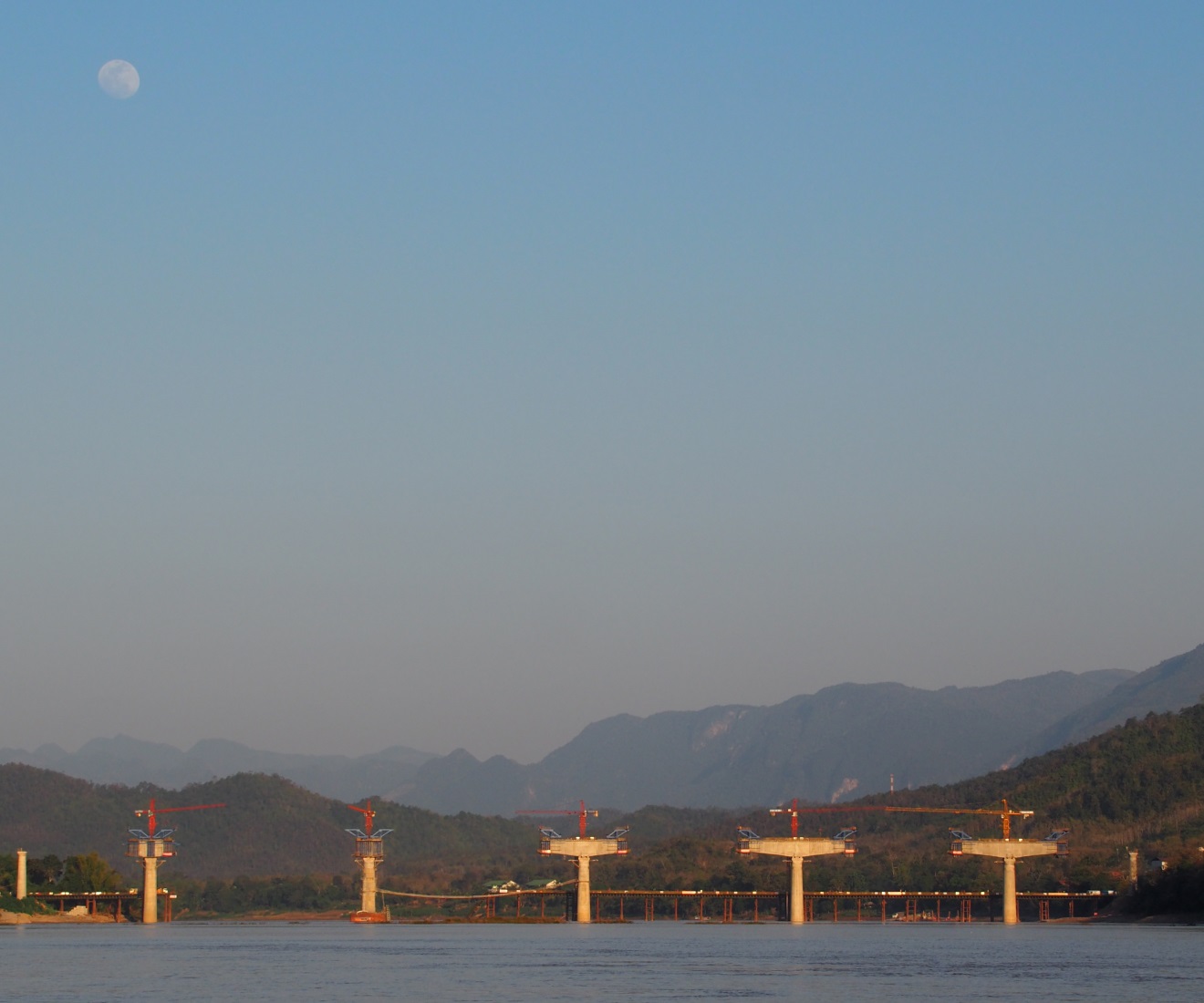 New Mekong rail bridge